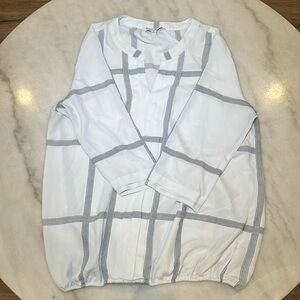 41 Hawthorn Womens 3/4 Sleeve Striped Blouse Top Sz M Black White V-Neck Career